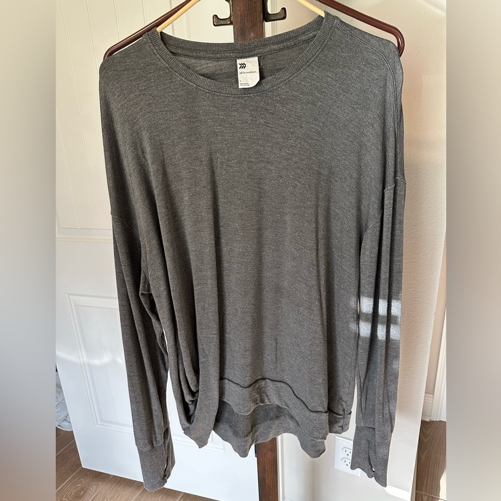 ALL IN MOTION Women’s Gray Twisted Side Pullover Sweater Size Large